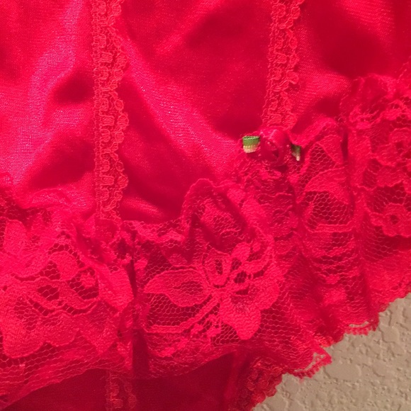 Sexy red teddy - Picture 4 of 5